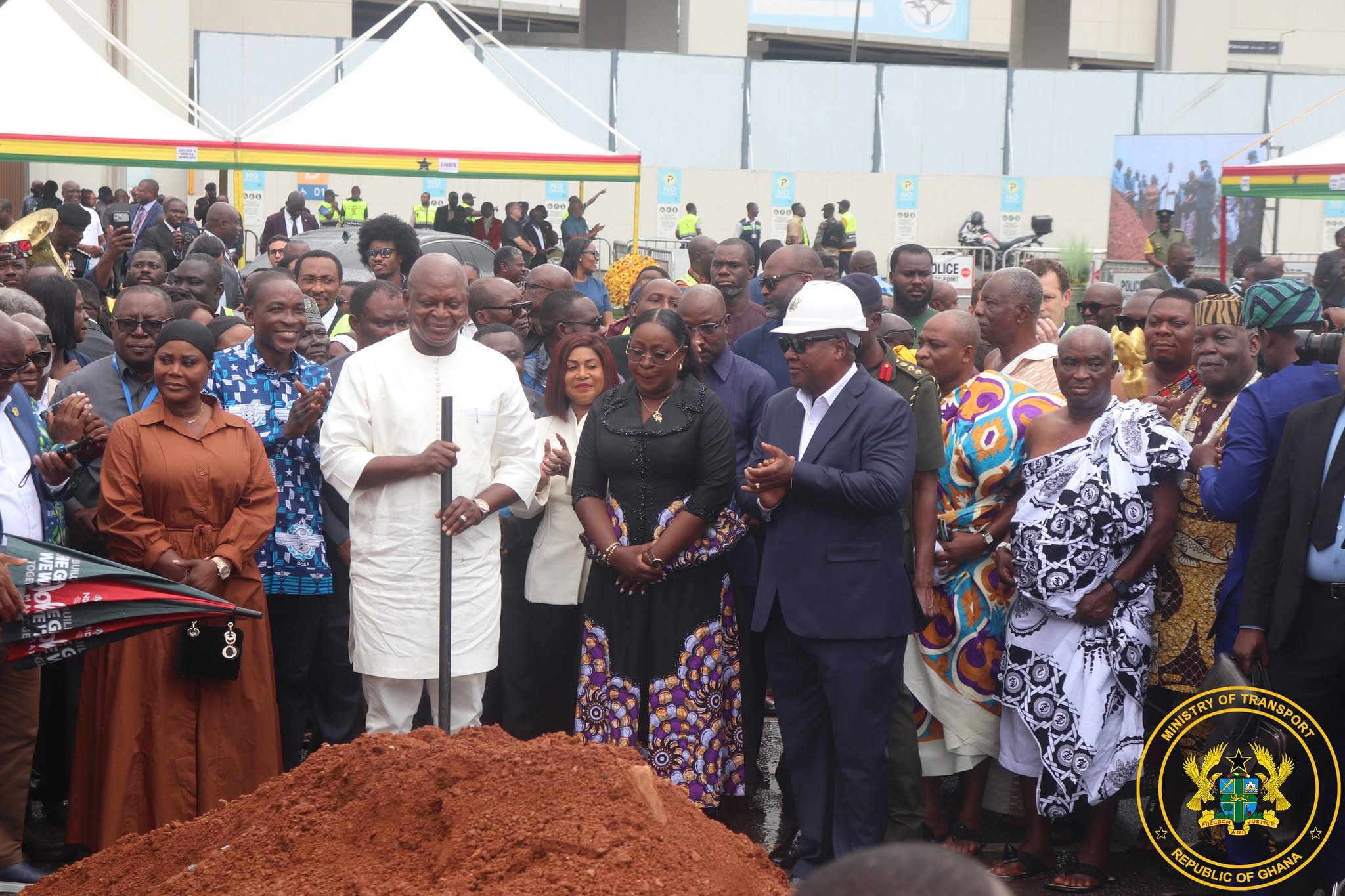PRESIDENT MAHAMA BREAKS GROUND FOR MULTI-PURPOSE CAR PARK AND AIRPORT HOTEL COMPLEX AT ACCRA INTERNATIONAL AIRPORT